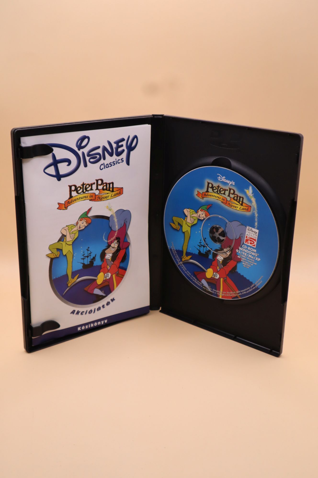 Disney - Pán Péter: Kalandok Seholszigeten (Peter Pan: Adventures in Never Land) - Image 3