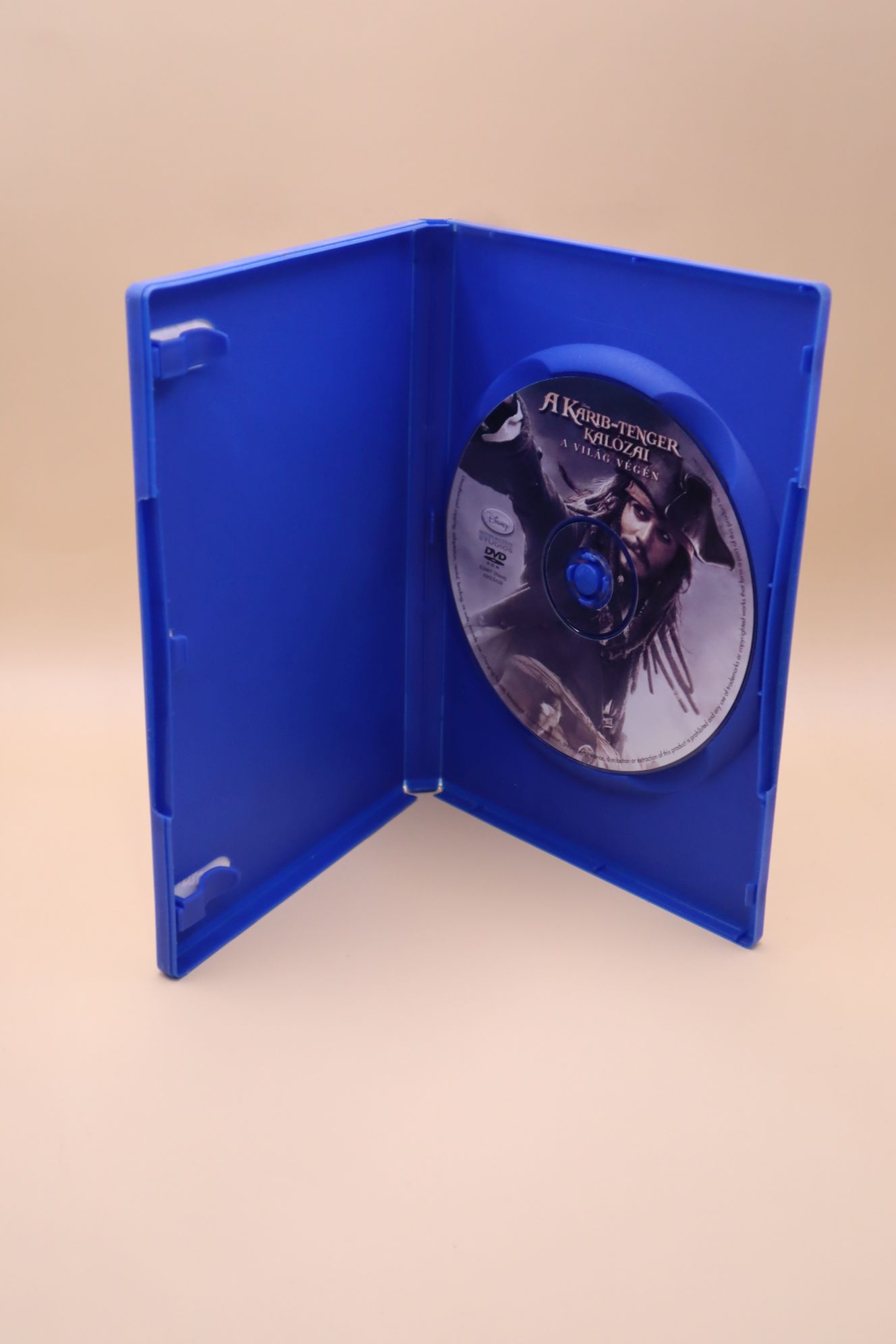 A Karib-tenger kalózai: A világ végén (Disney Pirates of the Caribbean: At World's End) - Image 3