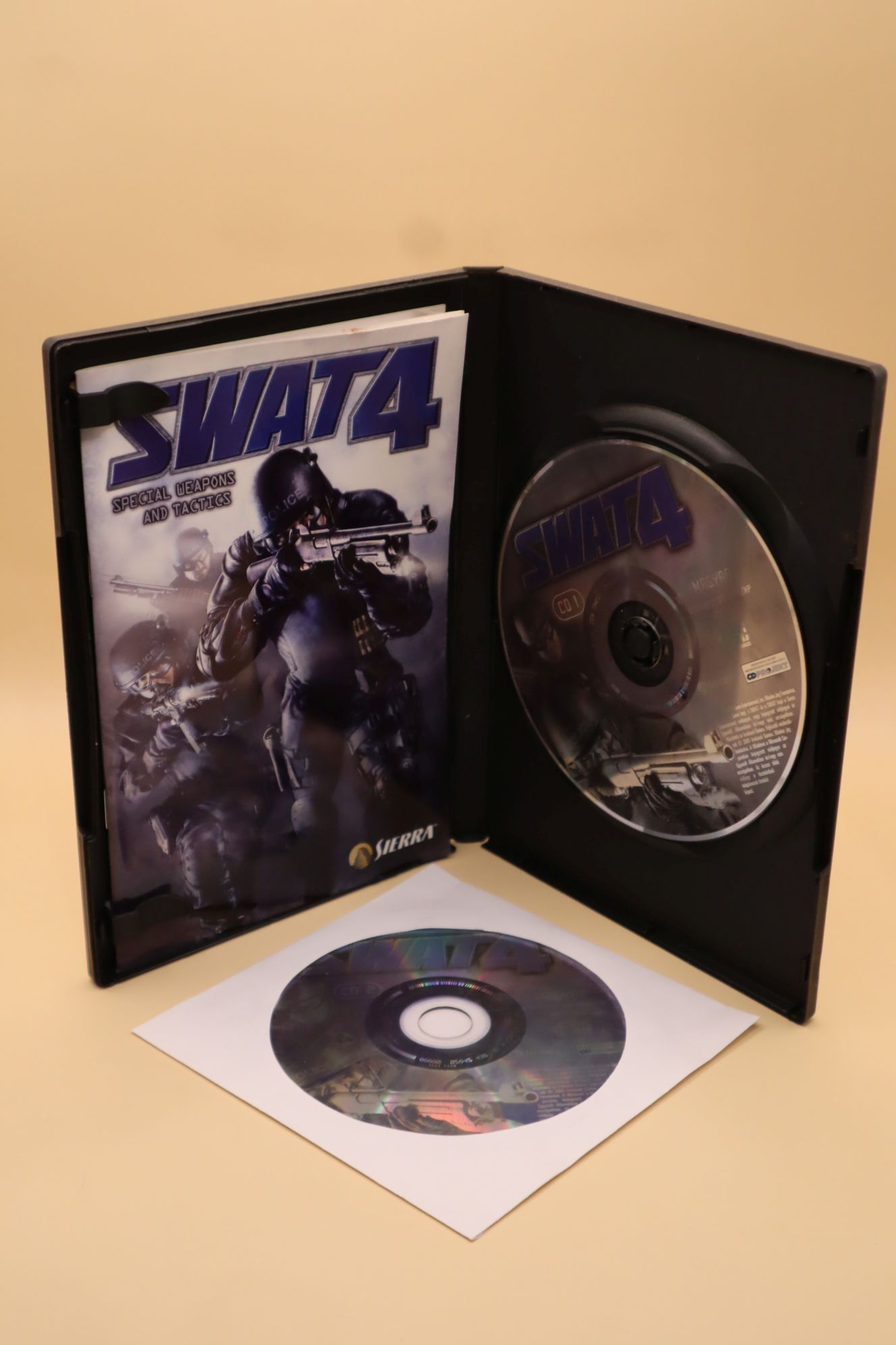 SWAT 4 és a The Stetchkov Syndicate kiegészítő egyben - Image 4