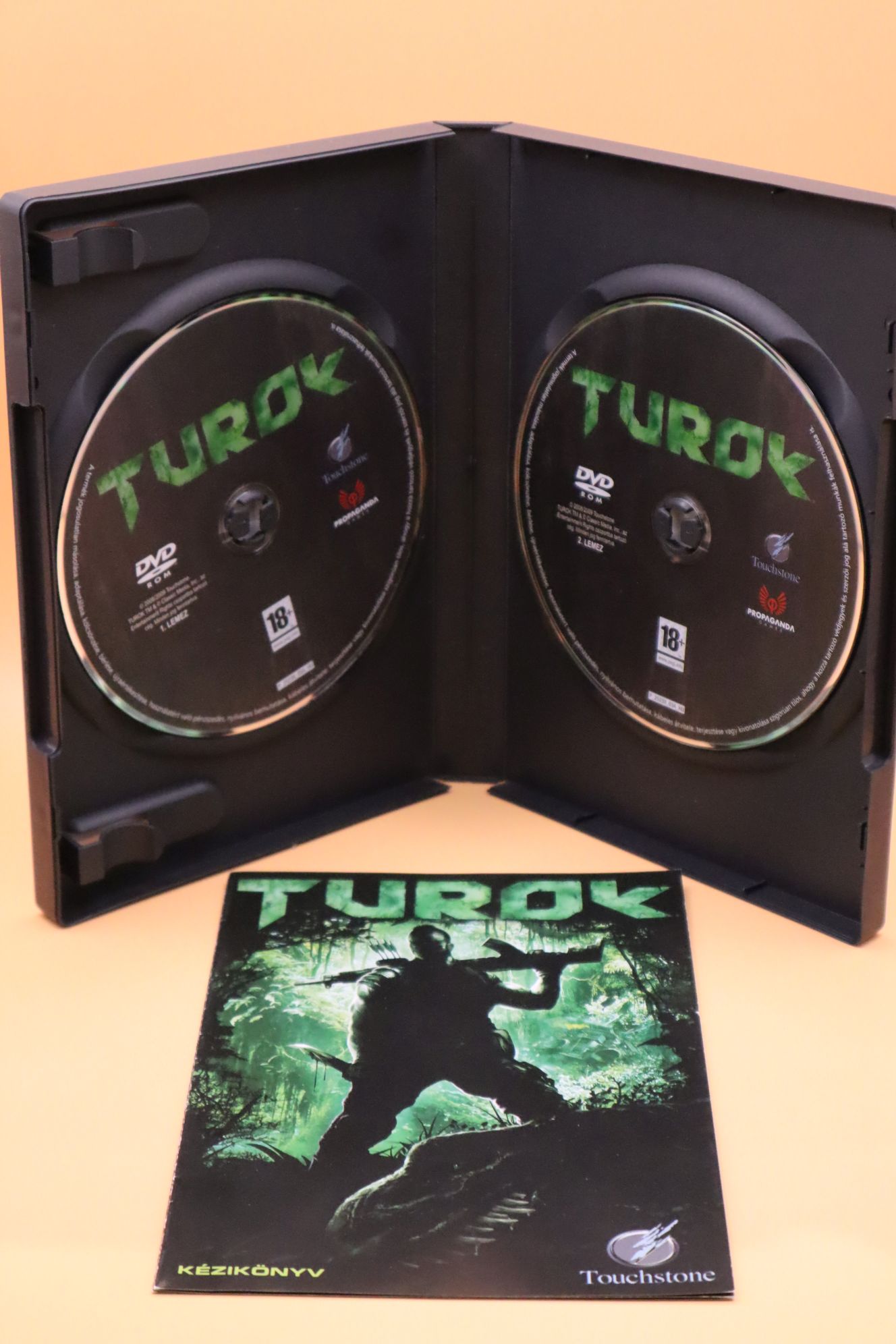 Turok (2008) - Image 3